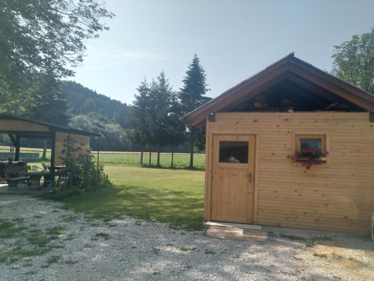 Hiska Zeleni Raj Βίλα Podnart Εξωτερικό φωτογραφία